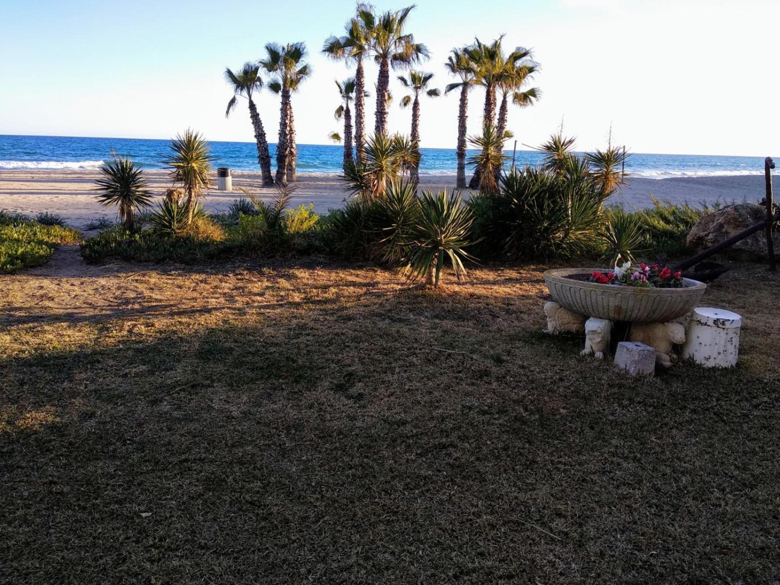Paraiso Frente Al Mar Apto Duplex Coma-ruga Exterior photo